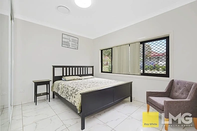 11 Bradley Avenue, Berala, NSW 2141, 3房, 2浴, House
