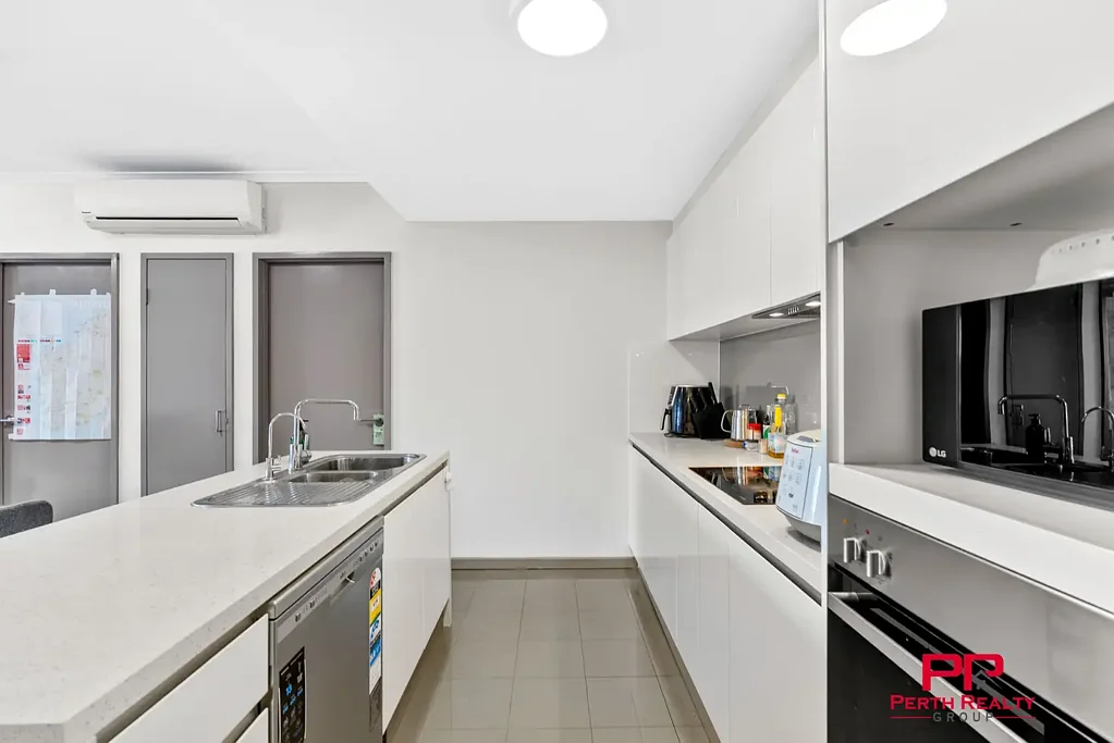 Cannington 2Kwarto Top-Floor Modern Apartment with Scenic Views & Strong Rental Return