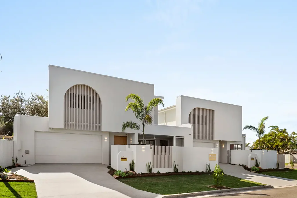 Wurtulla 4房  ONLY ONE REMAINING! Chic, Coastal, Curvy With Mediterranean Vibes.