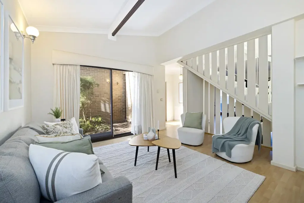 Croydon Park 3غرفة نوم Full-Brick Townhouse Positioned at the Rear of the Complex