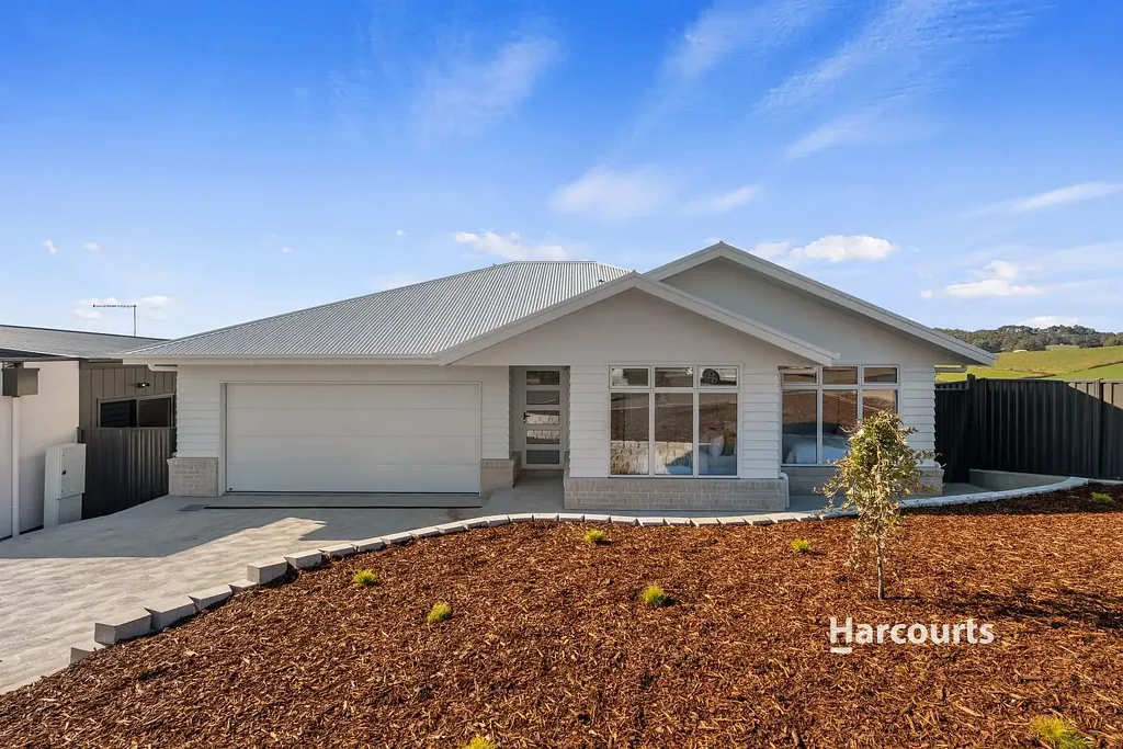Ulverstone 3 Bedroom Definition Of Excellence