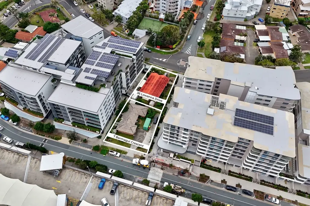 Buddina 6房  PRIME DEVELOPMENT SITES DIRECTLY OPPOSITE KAWANA SHOPPING WORLD