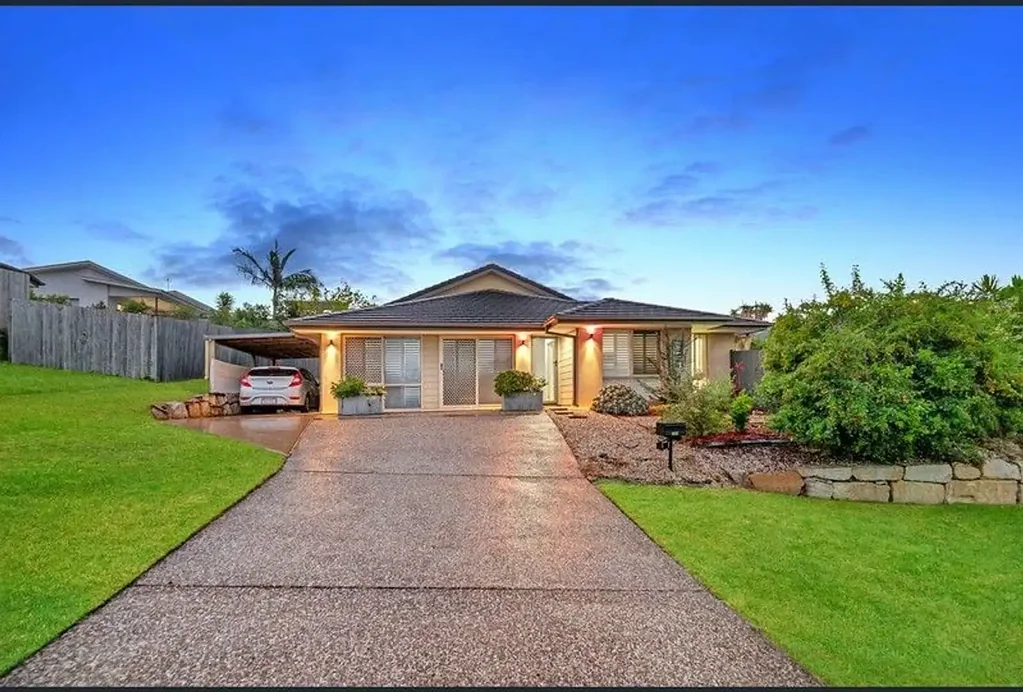 Large Modern Dual -Living Home with Granny Flat, Ideal for Extended Family
