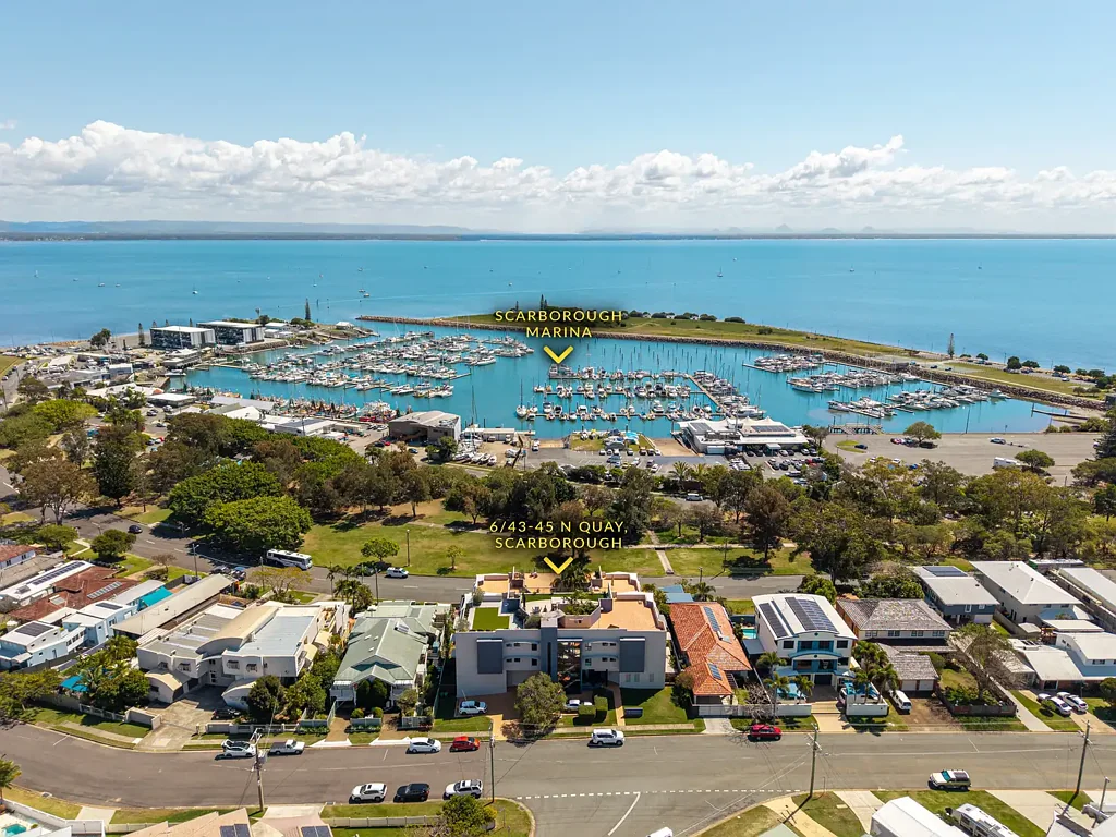 Scarborough 3房 卓越的 Marina 景观，带私人屋顶娱乐区 Exceptional Marina Views with Private Rooftop Entertaining