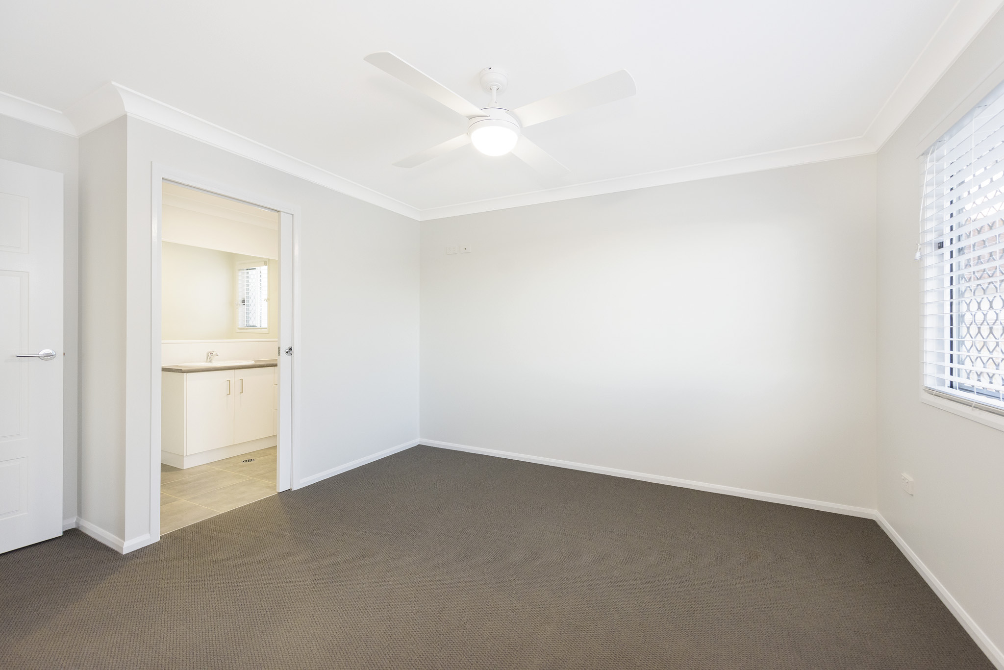 UNIT 1 13 BEELBEE ST, HARRISTOWN QLD 4350, 0房, 0浴, Unit