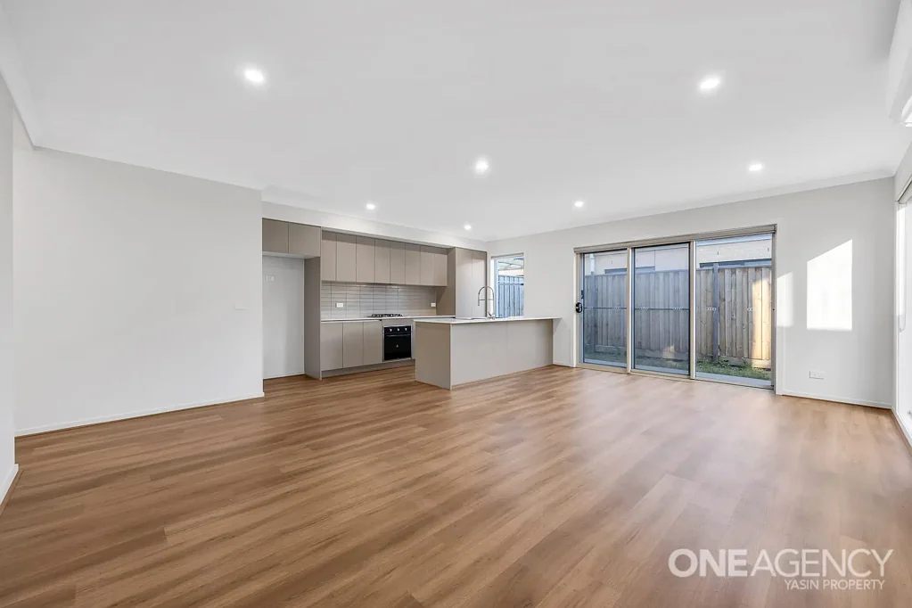 18 Mayopark Street, Deanside, VIC 3336