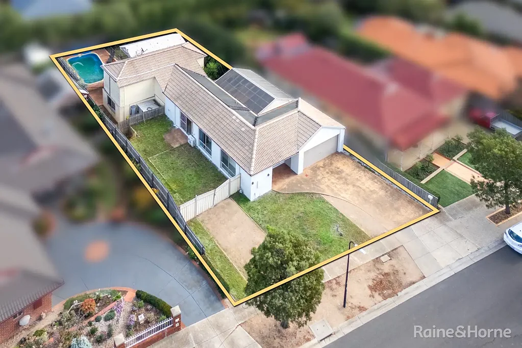 Sunbury 4Zimmer Spacious Family Living with Poolside Entertaining