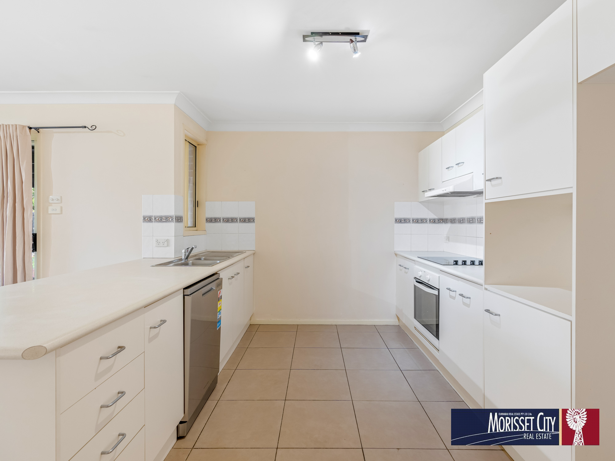 17 GLENROSE CR, COORANBONG NSW 2265, 0 غرف, 0 حمامات, House