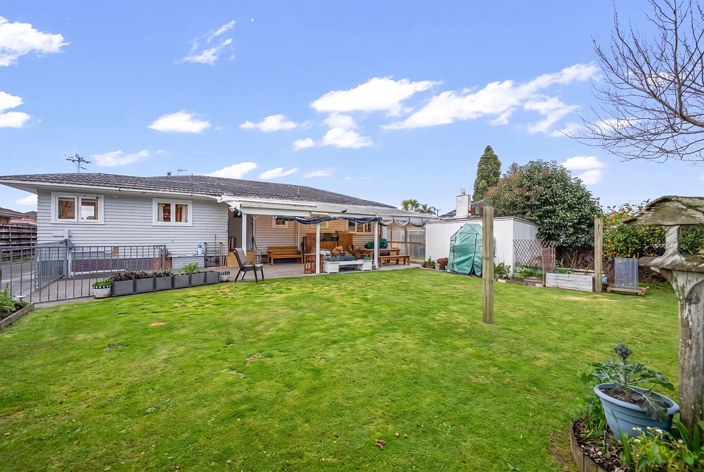 Papakura 3બેડરૂમ OVERSEAS VENDORS - READY TO LET GO | DO-UP