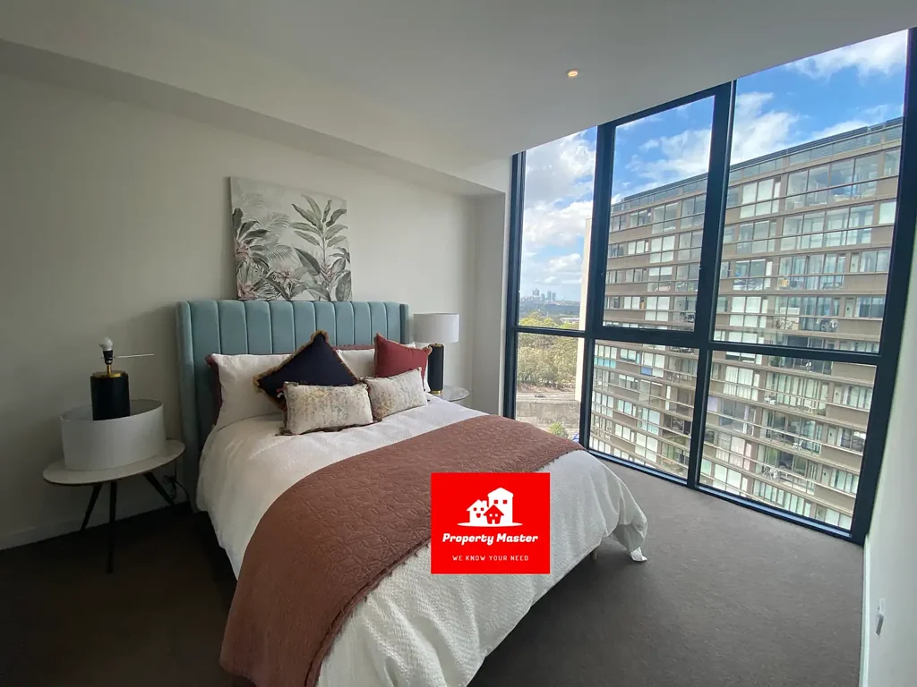 High level with beautiful view, 1 Bed plus Study Room with parking