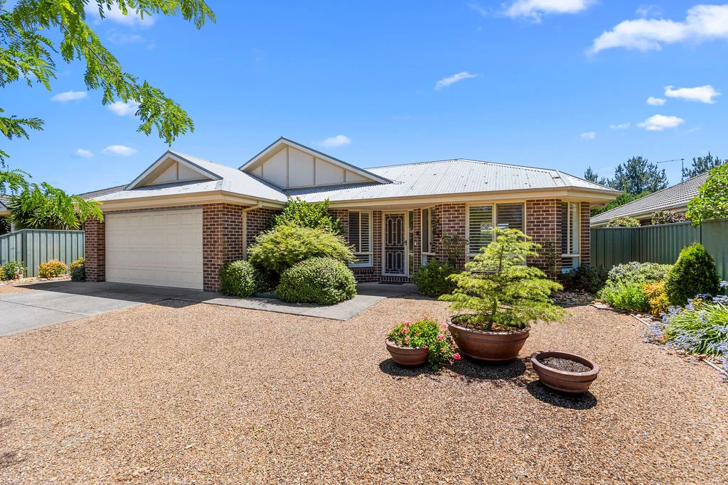 36 Faversham Avenue, Lake Gardens, VIC 3355