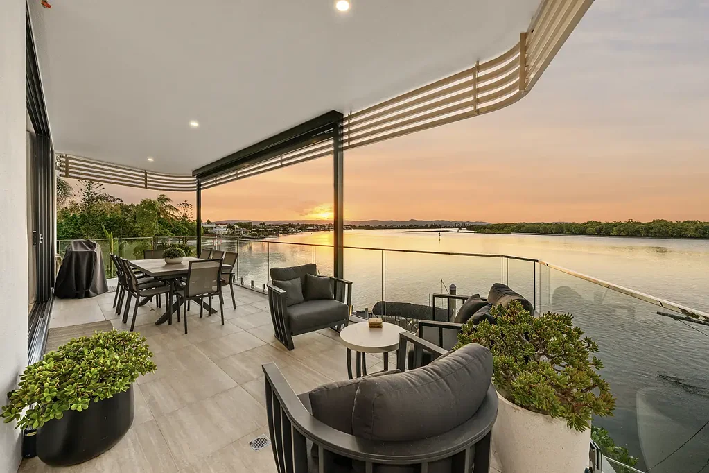 Paradise Point 3غرفة نوم Exclusive Full Floor Waterfront Residence | One Apartment Per Floor in Boutique Building of Only 4