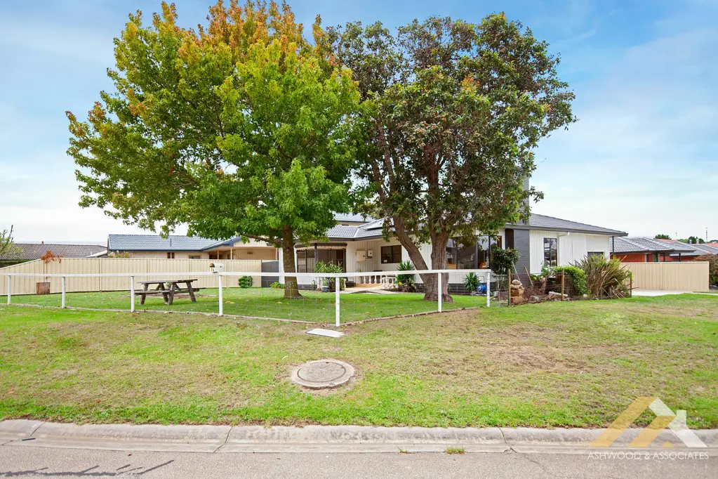 Lucknow 4ห้องนอน SO CLOSE TO BAIRNSDALE CBD