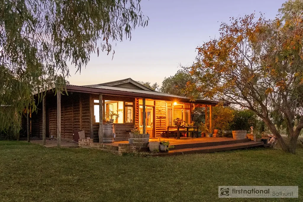 Mount Rankin Tranquil Lifestyle Living only Minutes to Town