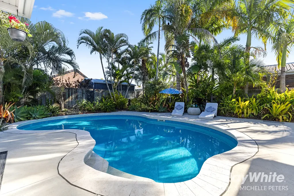 17 Shea Street, Scarborough, QLD 4020