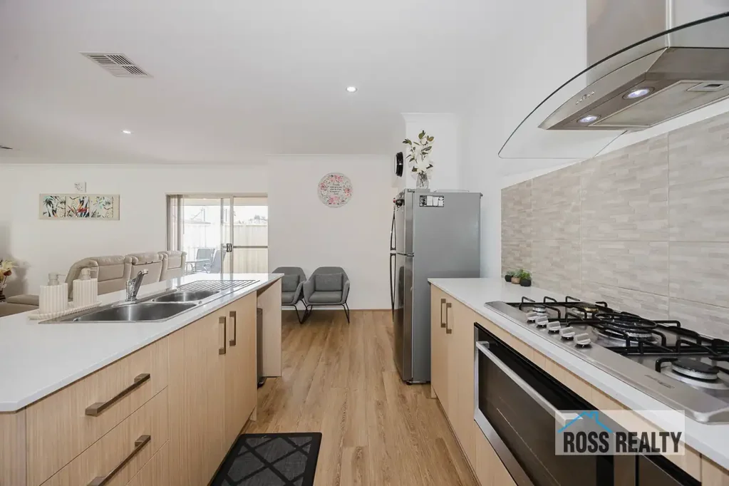 15A Farmfield Way, Morley, WA 6062