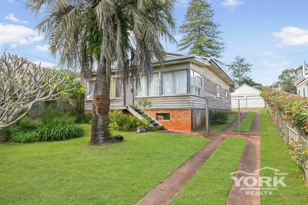 10 Kenneth Street, North Toowoomba, QLD 4350