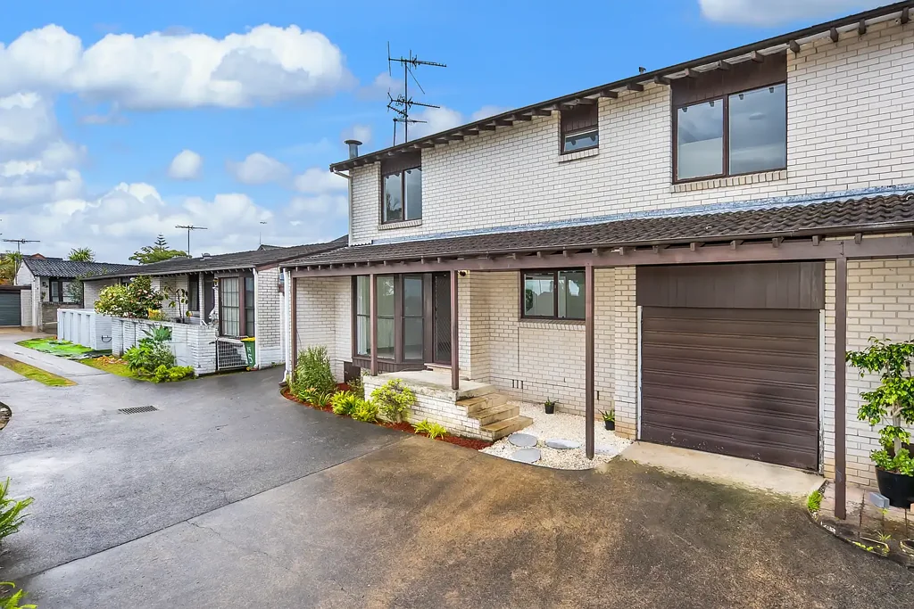 Condell Park 2 Bedroom Renovated 2 Bedroom Townhouse