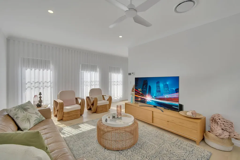 Kingscliff 4房  Beautiful beach-side home with Studio
