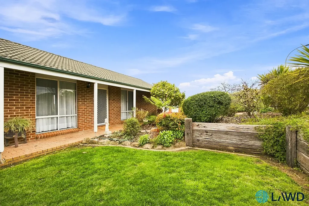 Yass 3બેડરૂમ Elevated Family Living with Magnificent Yass Views