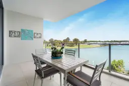 158/93 Sheehan Avenue, Hope Island