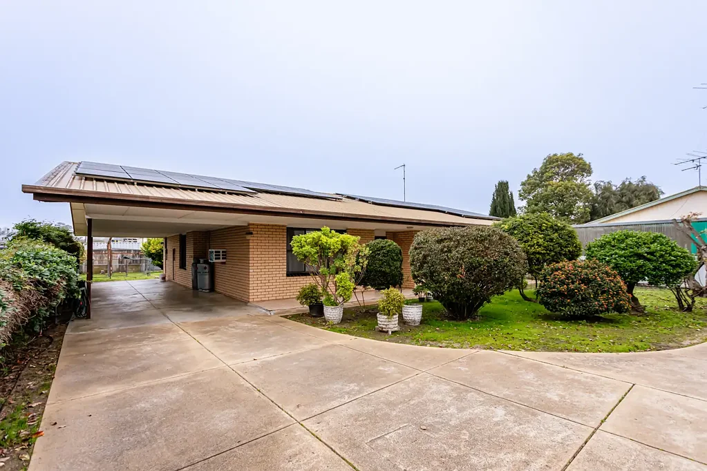 Naracoorte 3房  Be Very Surprised - Value, Size & Solar - 1043m2 Block