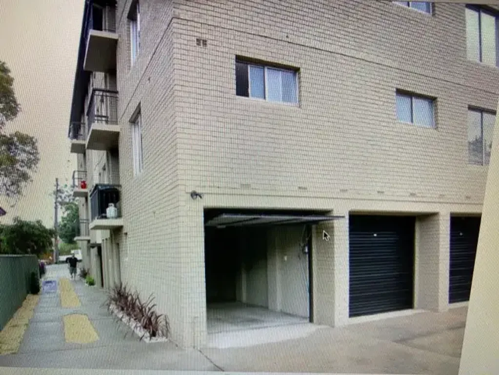 CHIC, sunny 2 bedder  UNIT 7