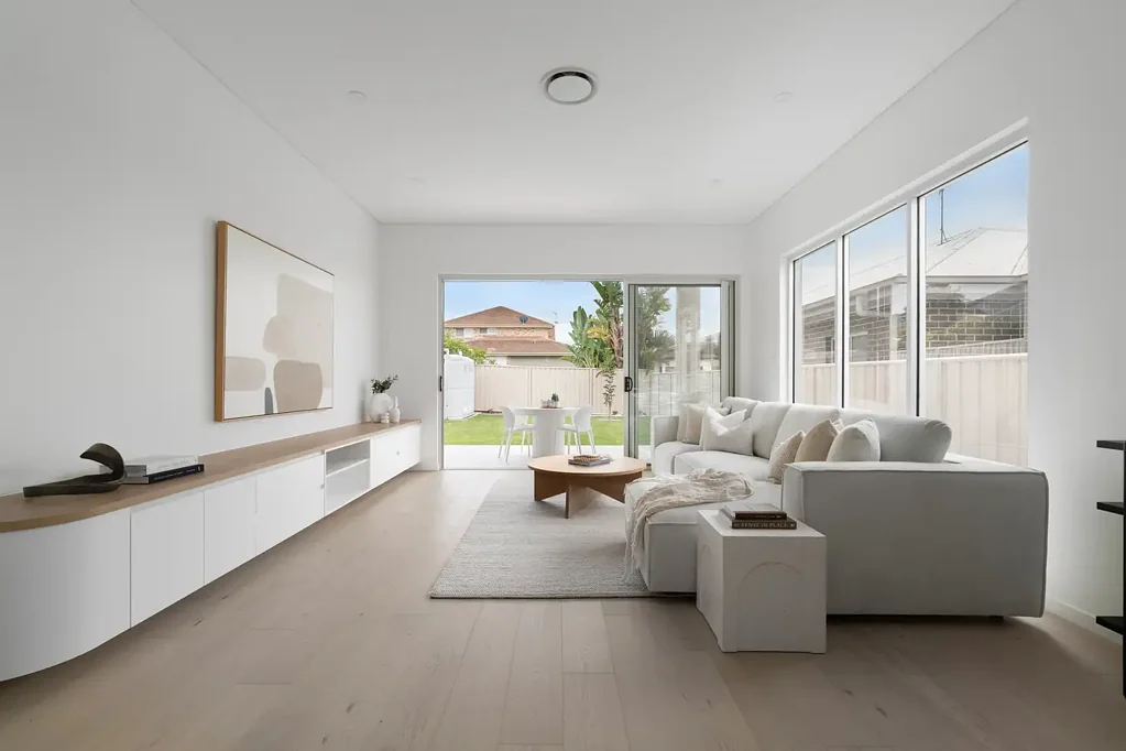 Woonona 4 Bedroom Modern Design Masterpiece