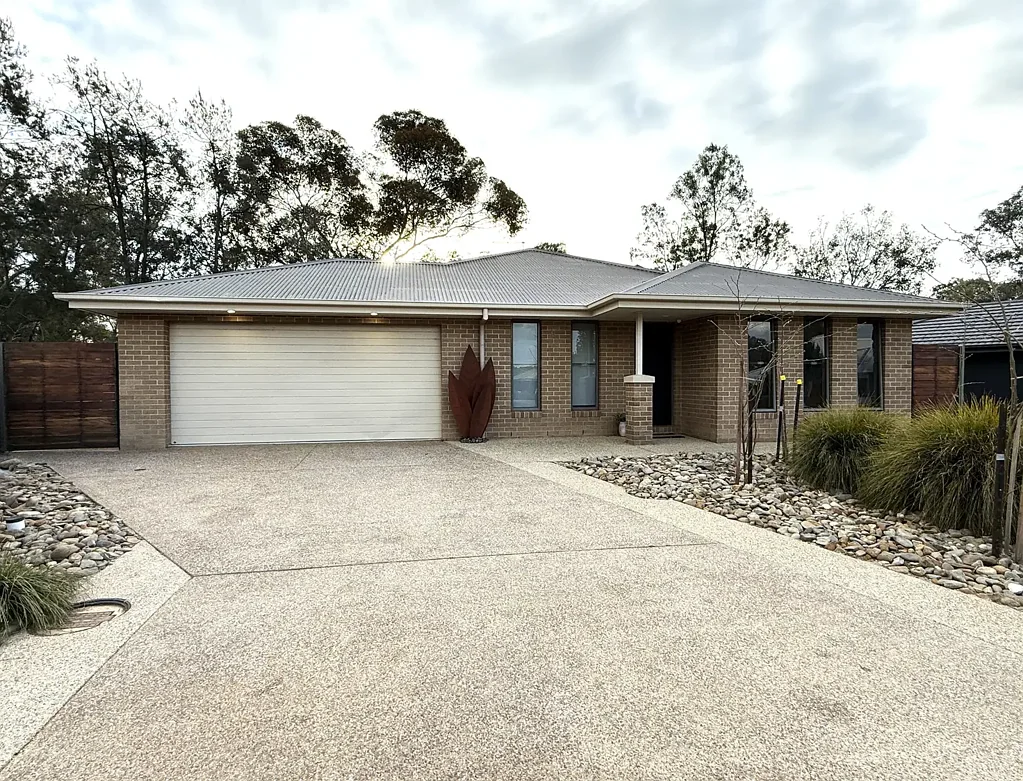 4 Birdie Place, Thurgoona, NSW 2640