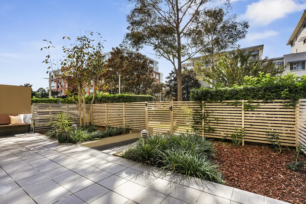 Wentworth Point 2Moenga North-Facing Sunlit Courtyard Haven