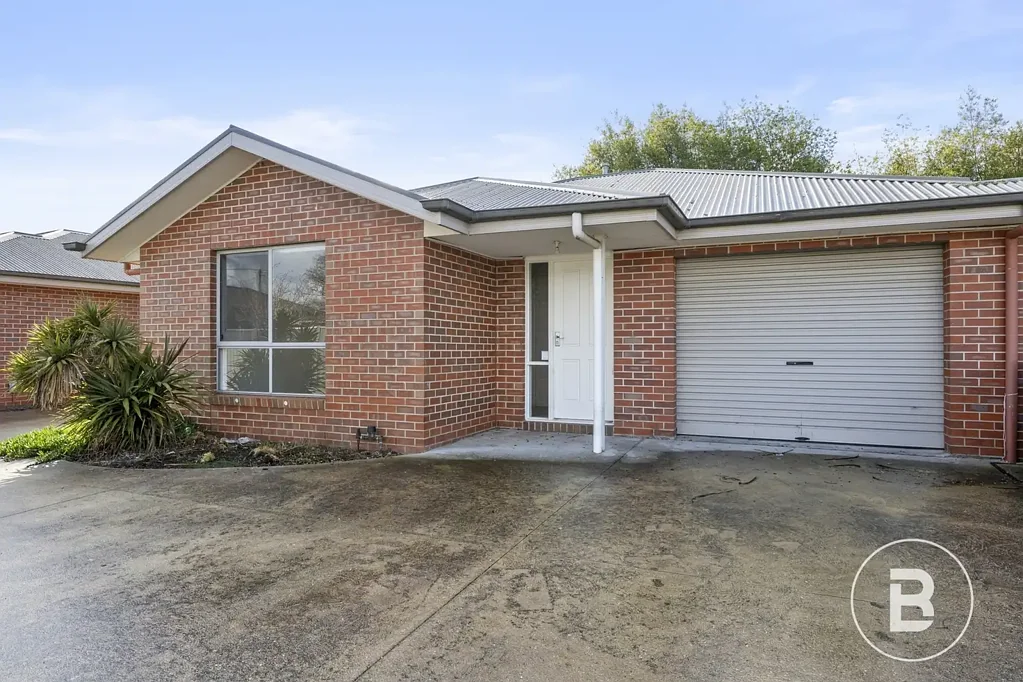 Sebastopol 2 Bedroom SPACIOUS TWO-BEDROOM UNIT IN CONVENIENT SEBASTOPOL LOCATION