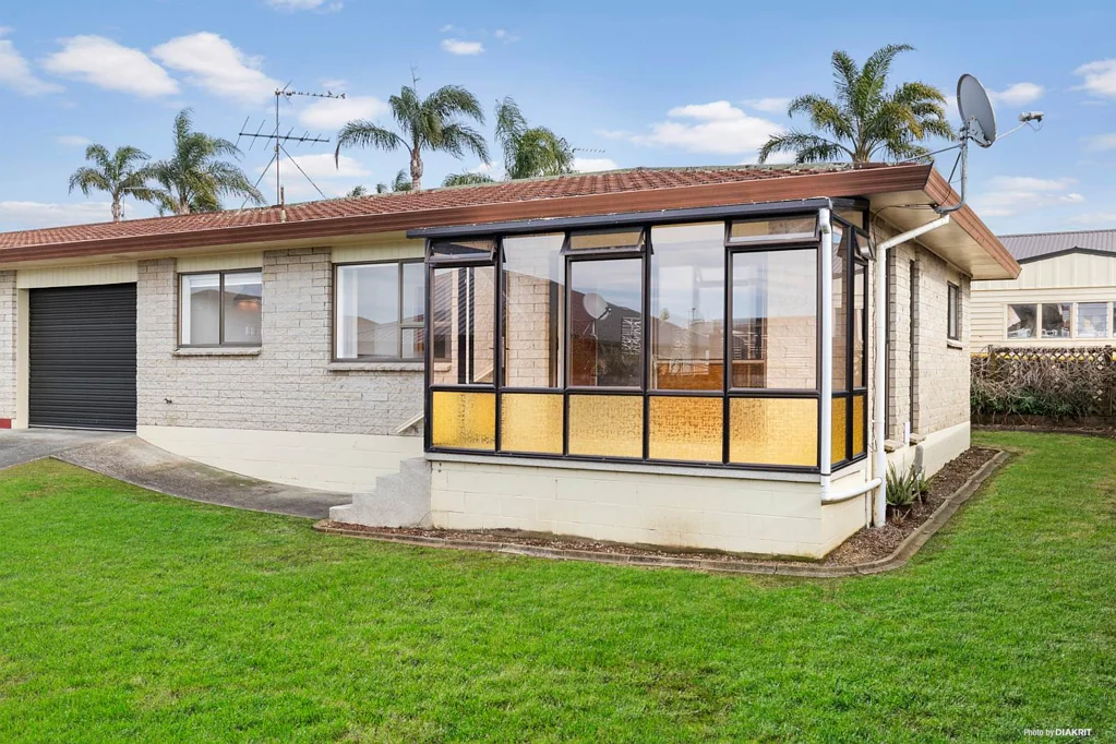 2/98 Harris Street, Pukekohe, Franklin, Auckland