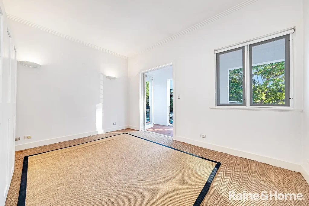 Two-bedroom apartment in great location!