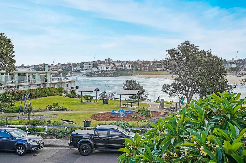 Beachfront Living with Spectacular Views & Double Garage