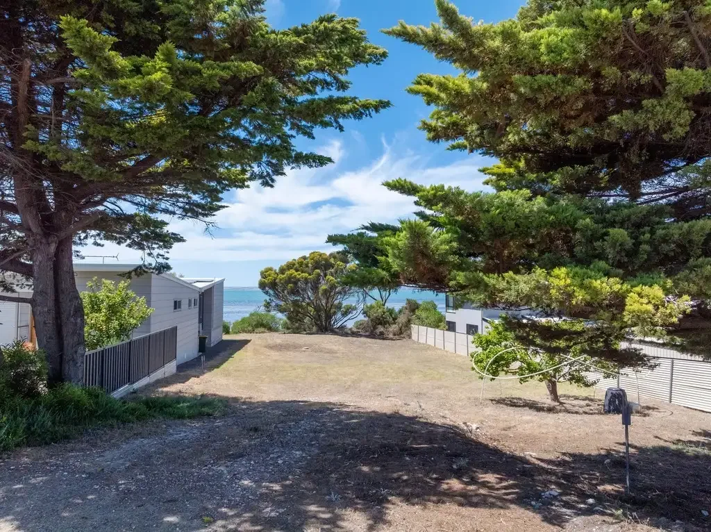 Kingscote  When Only Beach Front Will Do!!