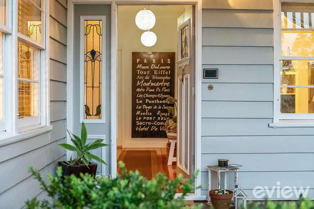 Langwarrin 4ਬੈੱਡਰੂਮ Timeless 1950's Elegance, Beautifully Reimagined for Modern Living