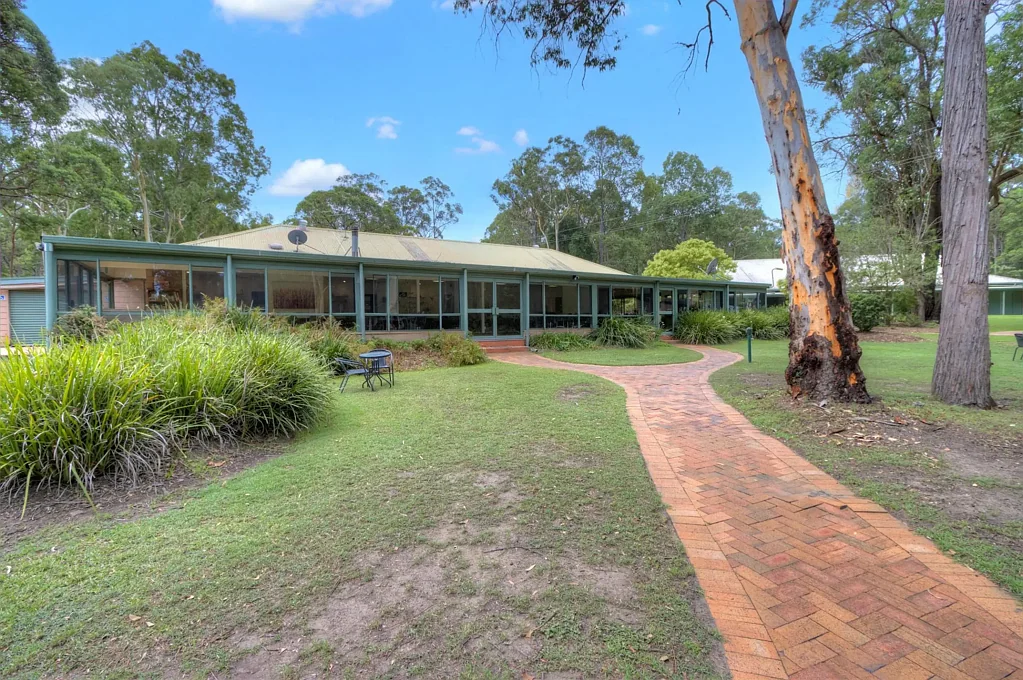 Quorrobolong 30 Bedroom Massive 100 Acre Conference Centre & Restaurant- Accommodating 124 People!