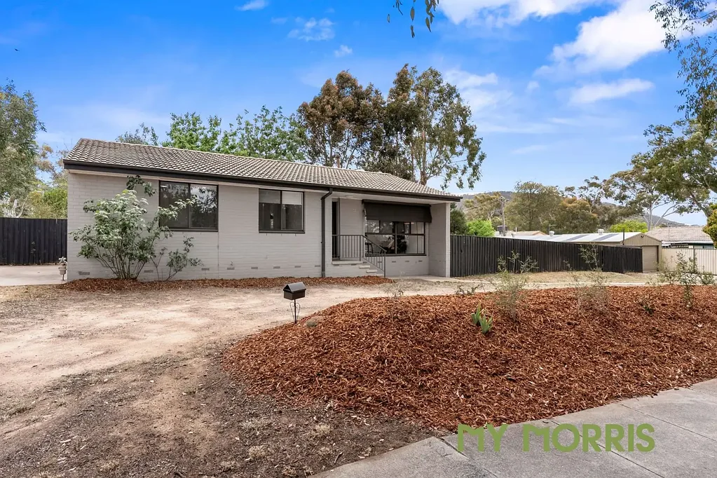 Kambah 3બેડરૂમ Fabulous block of 1,150sqm with huge potential for second dwelling