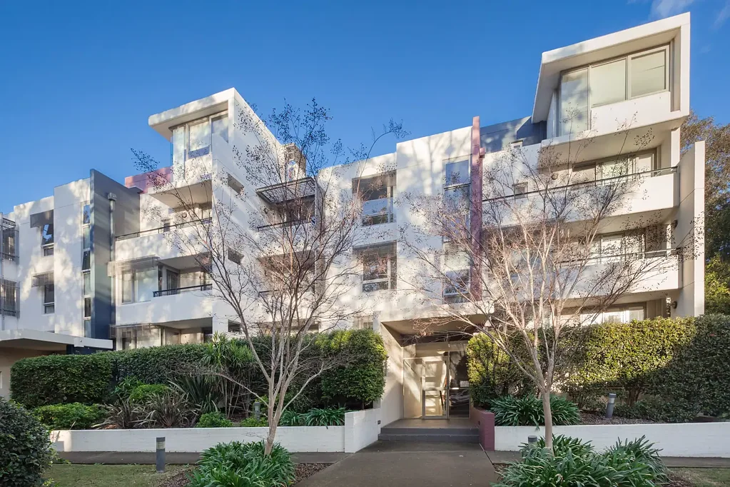 Peaceful Bushland Views from This Spacious Ground Floor Apartment