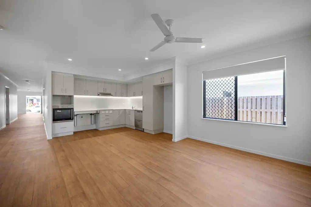 Three bedrooms, three bathrooms home in Burdell