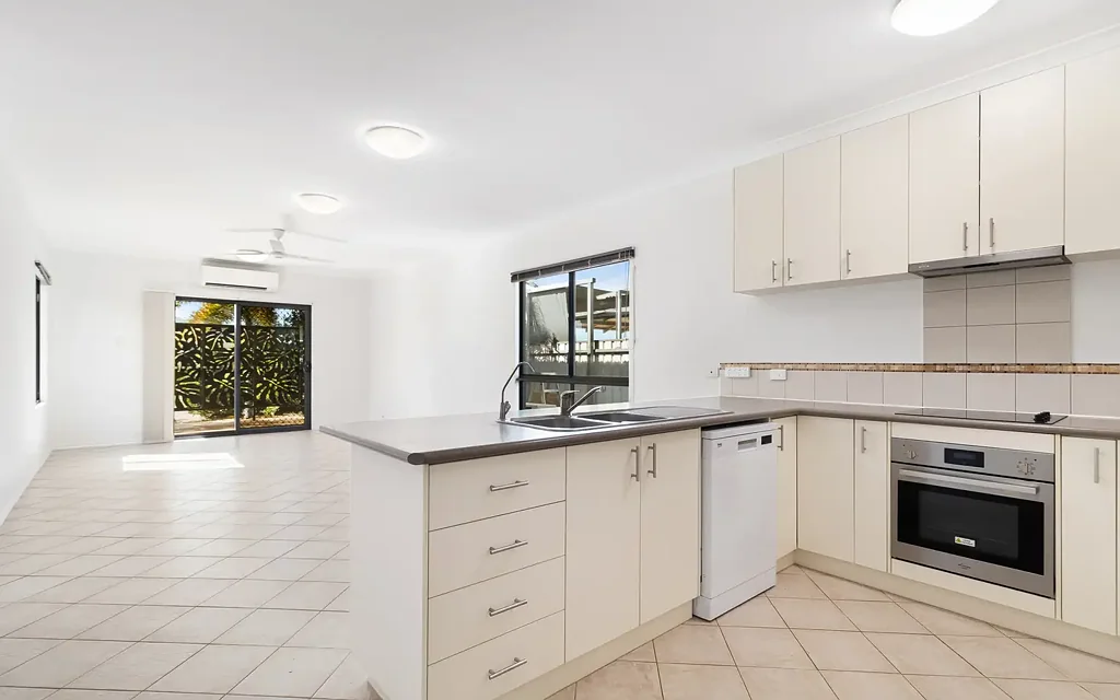 16 Windgrass Way, Nickol, WA 6714