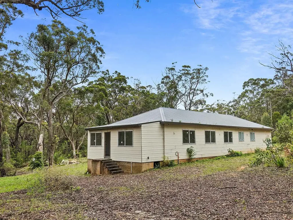 17 London Pl, Hill Top, NSW 2575