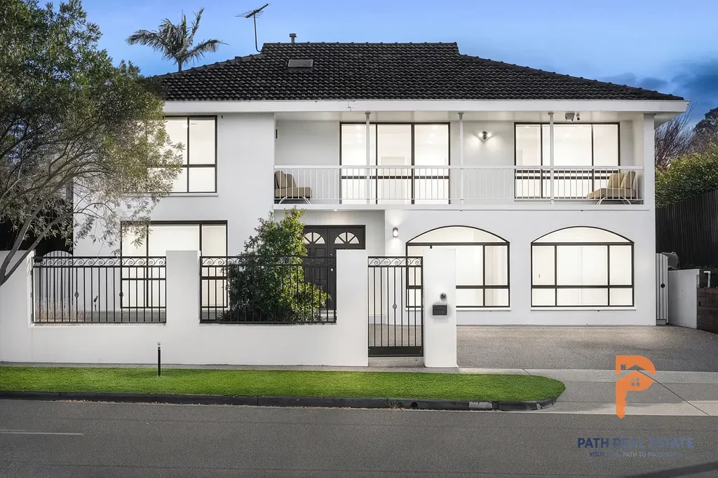 Bell Post Hill 5房  The Perfect Family Upgrade with Five Bedrooms and Multiple Living Zones