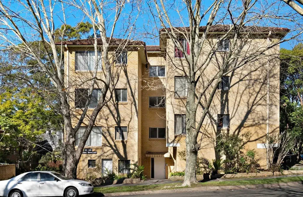 TWO-BEDROOM UNIT IN THE HEART OF KOGARAH