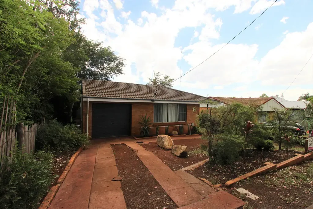3-Bedroom Brick Home Close to CBD & Schools