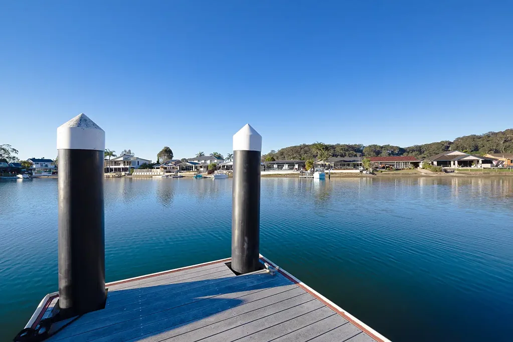 St Huberts Island 4ห้องนอน A rare St Huberts Island standout – north facing resort style waterfront luxury