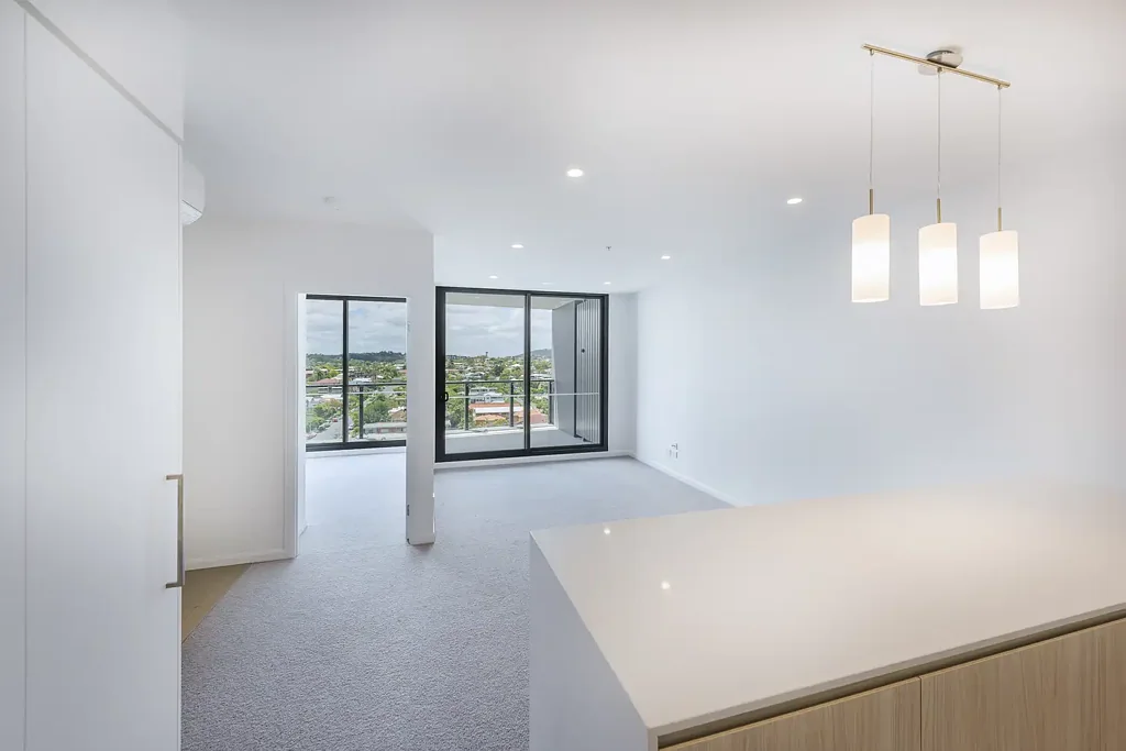 Spacious 1 Bed 1 Bath South Tower Coorparoo Square