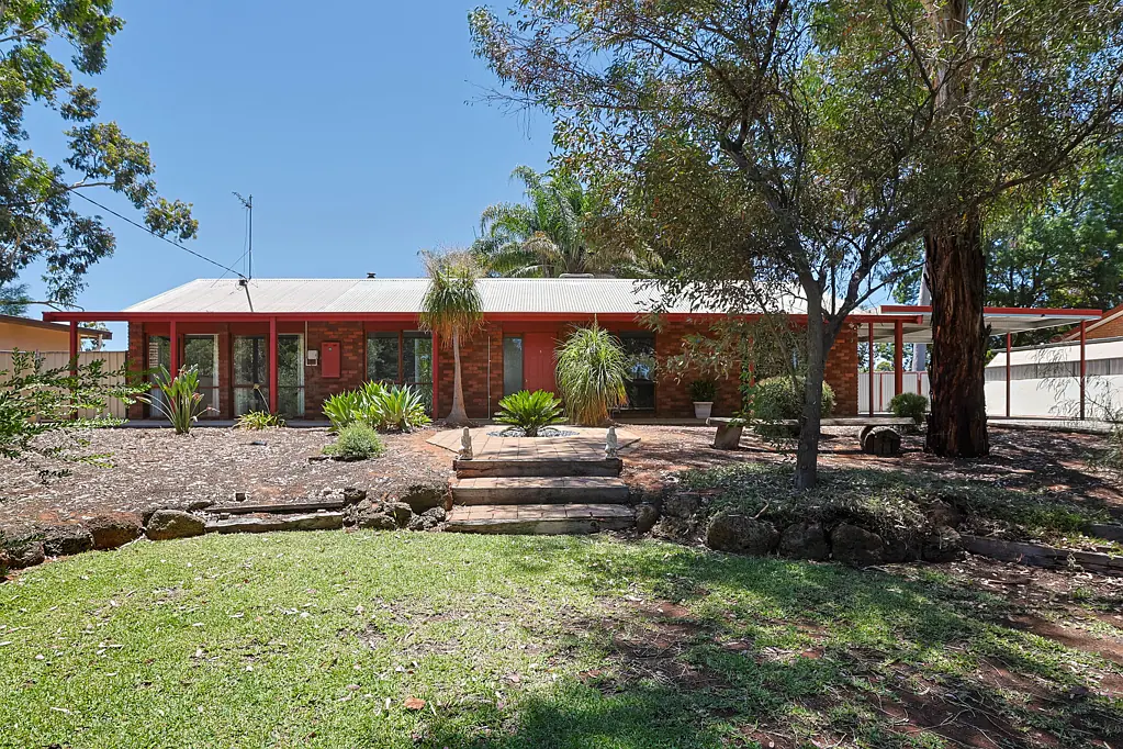 8 Ovens Avenue, Red Cliffs, VIC 3496