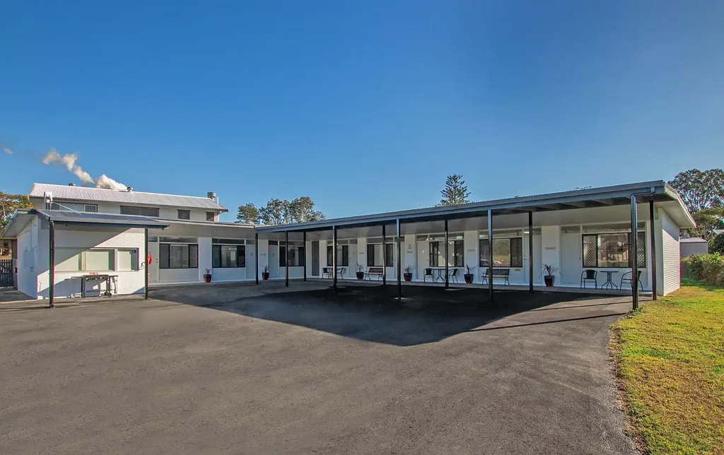Broadwater - Furnished Studio - Electricity and Water included in Rent