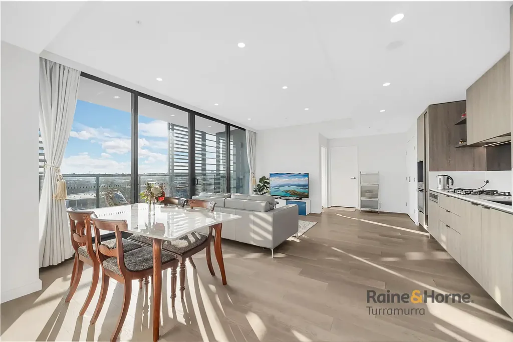 Spacious Serenity - 2 Bedroom Apartment in Green Square